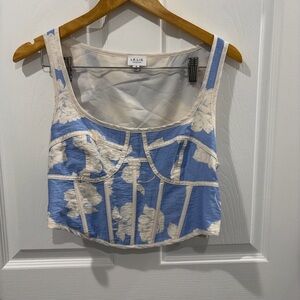 Le Lis Blue and Cream Floral Cropped Tank